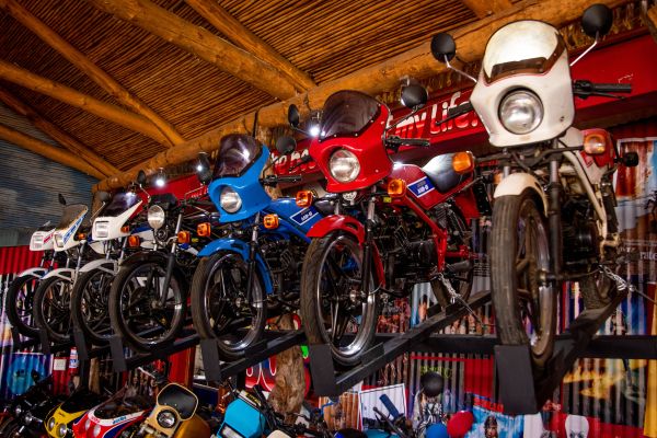 Les motos de collection: une bonne affaire en vente aux enchères?